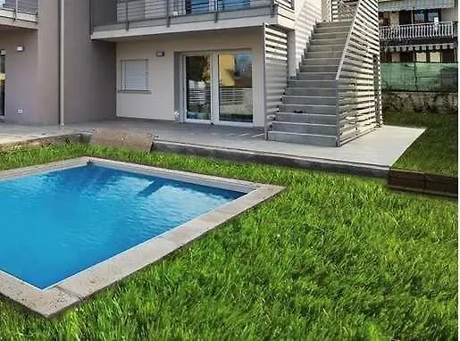 לאזיסה Residence Arena-Nuovo, Moderno Con Piscina דירה