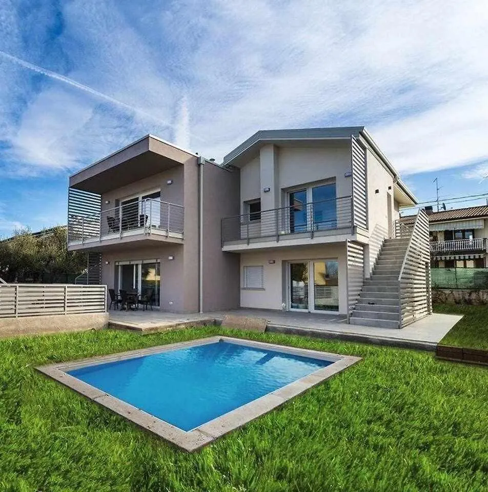 Residence Arena-Nuovo, Moderno Con Piscina Lazise Italia